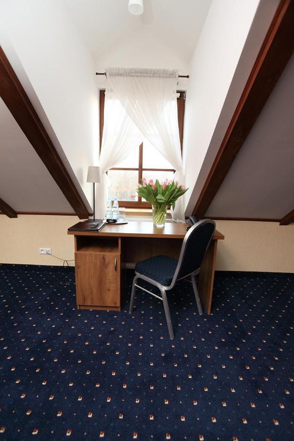 U Pietrzakow Hotel Зелонка Екстериор снимка