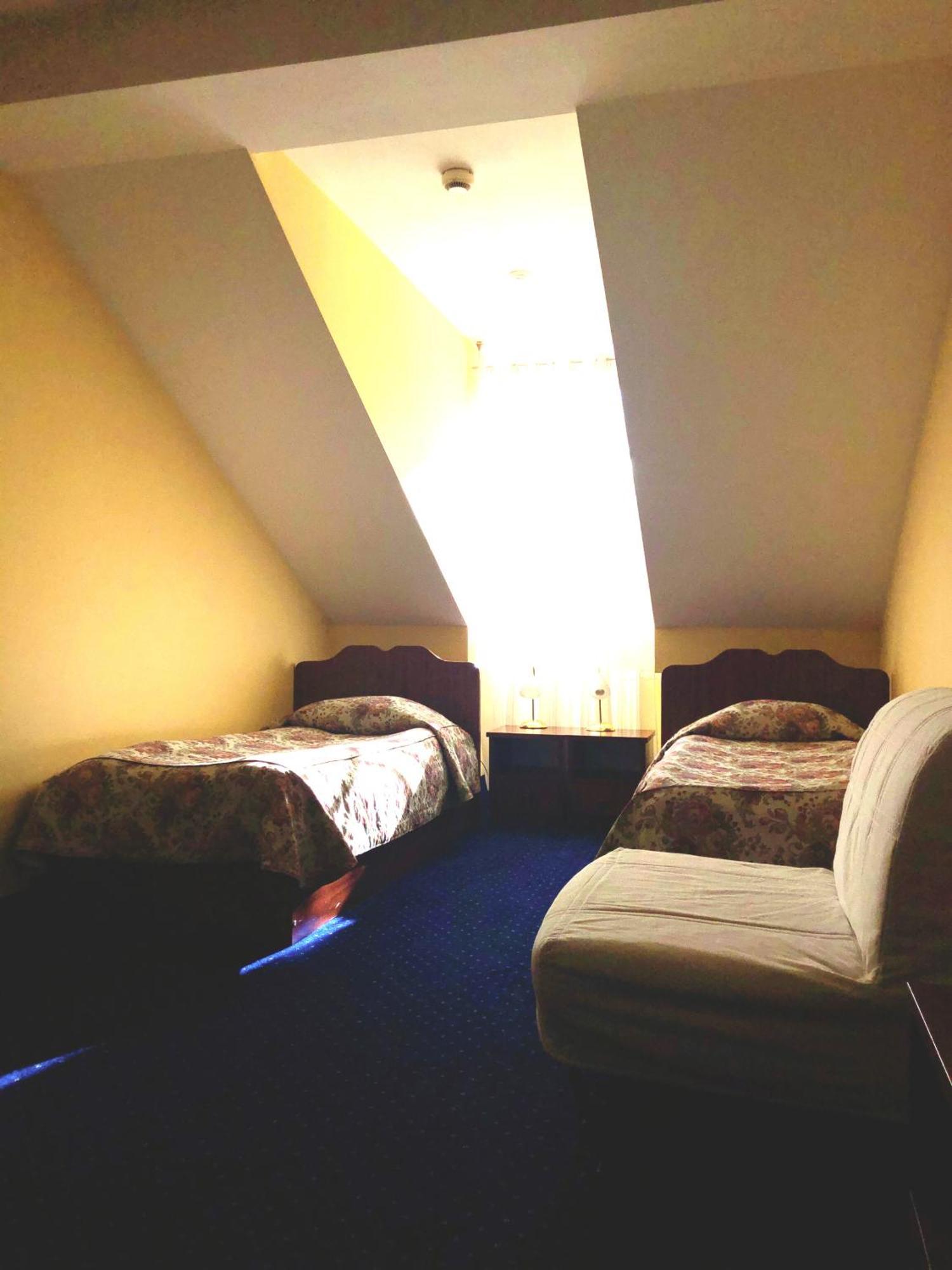 U Pietrzakow Hotel Зелонка Екстериор снимка